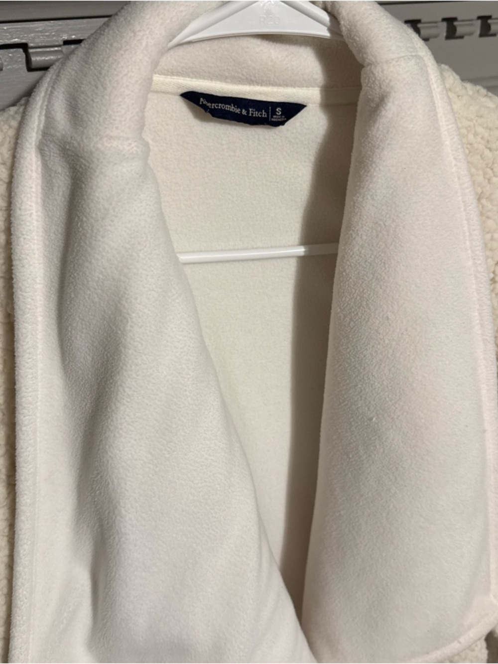 Abercrombie & Fitch Cream Plush Fleece Jacket